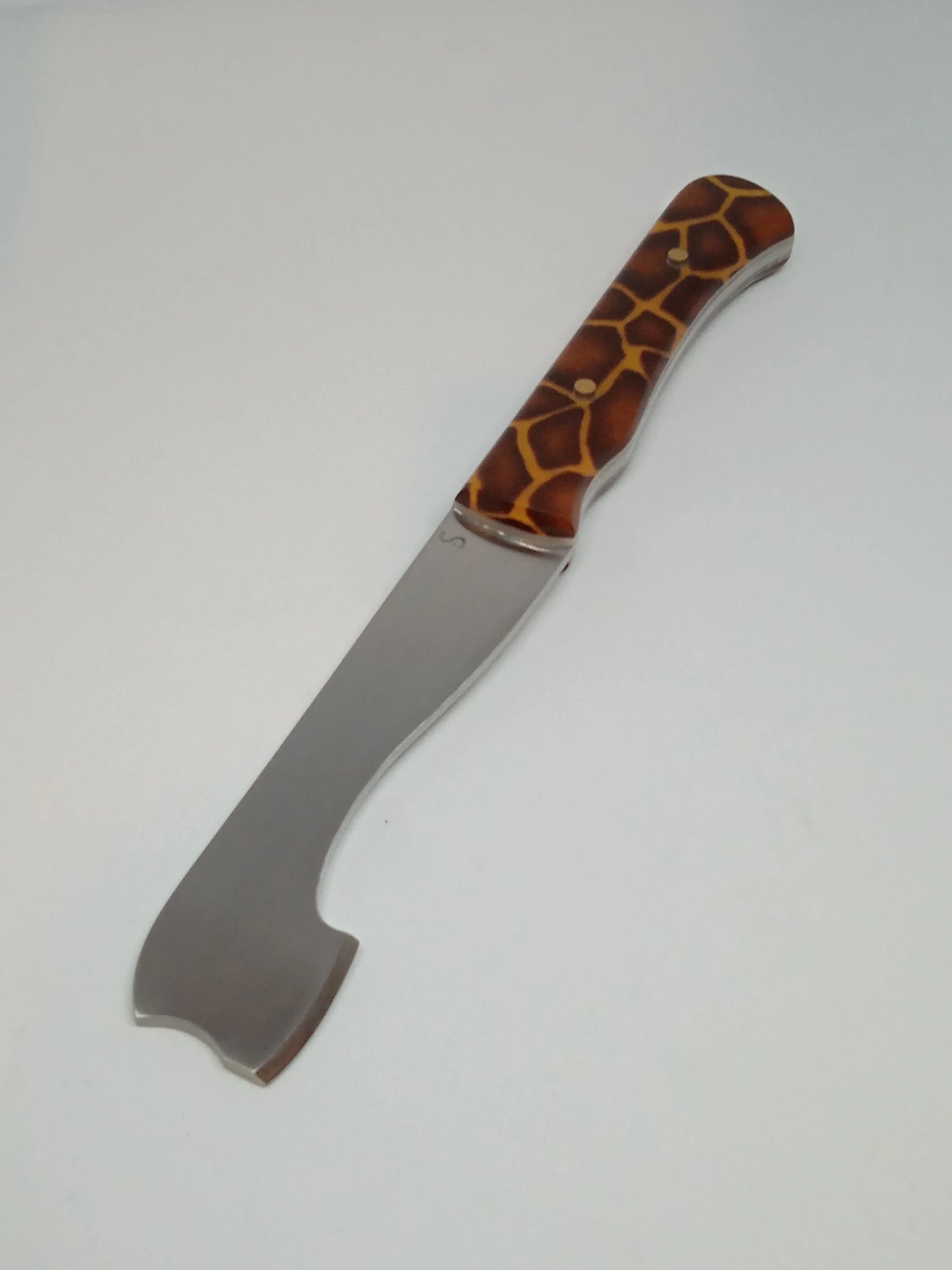 "The Giraffe" stake
